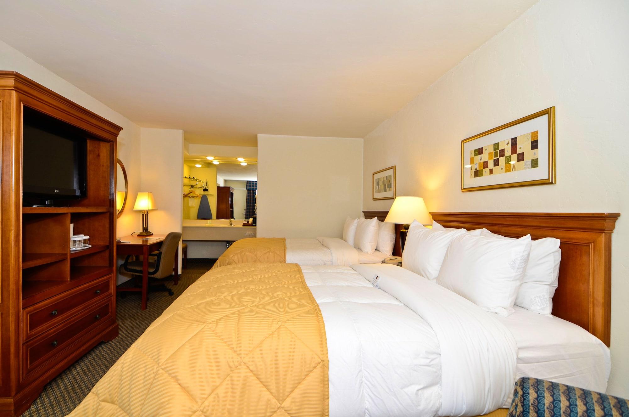 Clarion Hotel Concord-Walnut Creek Exterior photo